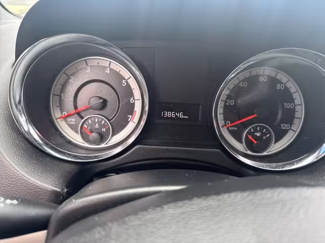 2015 Dodge Grand Caravan - 2C4RDGBG1FR517840 - Image #19